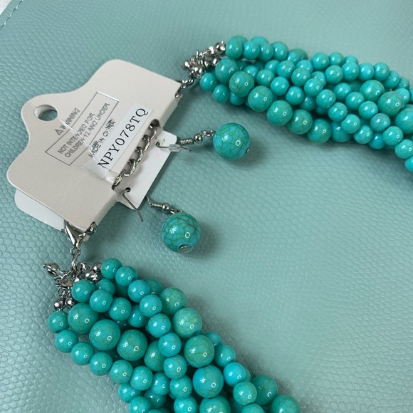 Sophia collection necklace and earring set. NWT - Picture 4 of 4